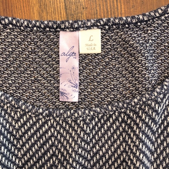 Alya Knit Boho Top - Picture 2 of 5